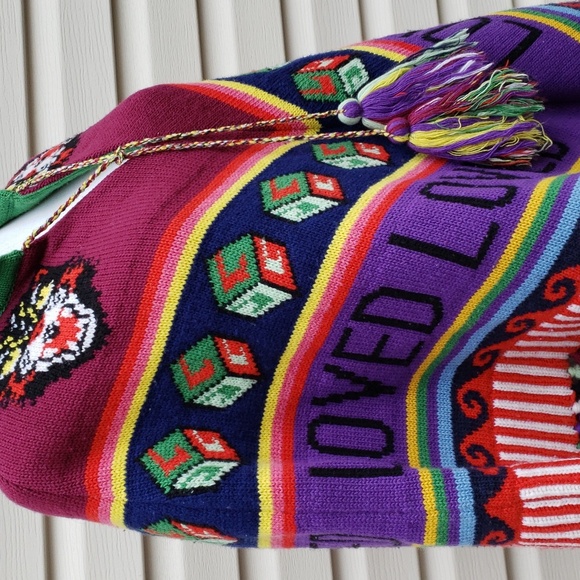 GUCCI WOOL PATCHWORK PONCHO CAPE TIGER APPLIQUE - Picture 5 of 10